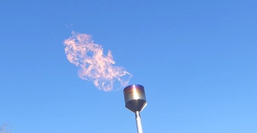 Screenshot video: Flaring hydrogen