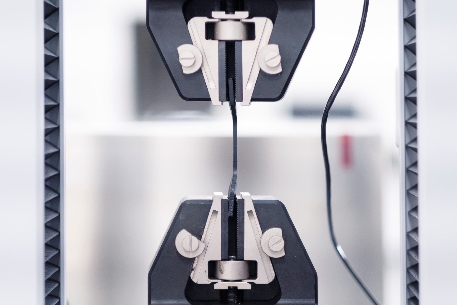 Prove di trazione per i materiali plastici