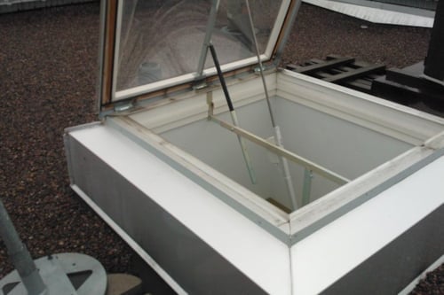 Kiwa tarjoaa erilaisten savunpoistolaitteiden tarkastuksia.