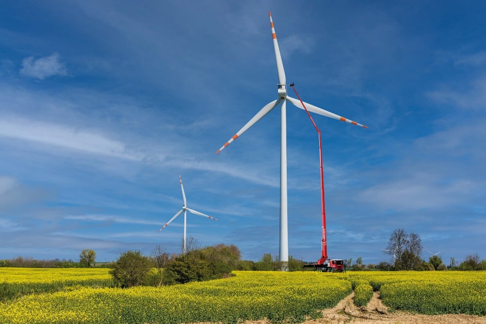 90er am Windrad_sm-res.jpg