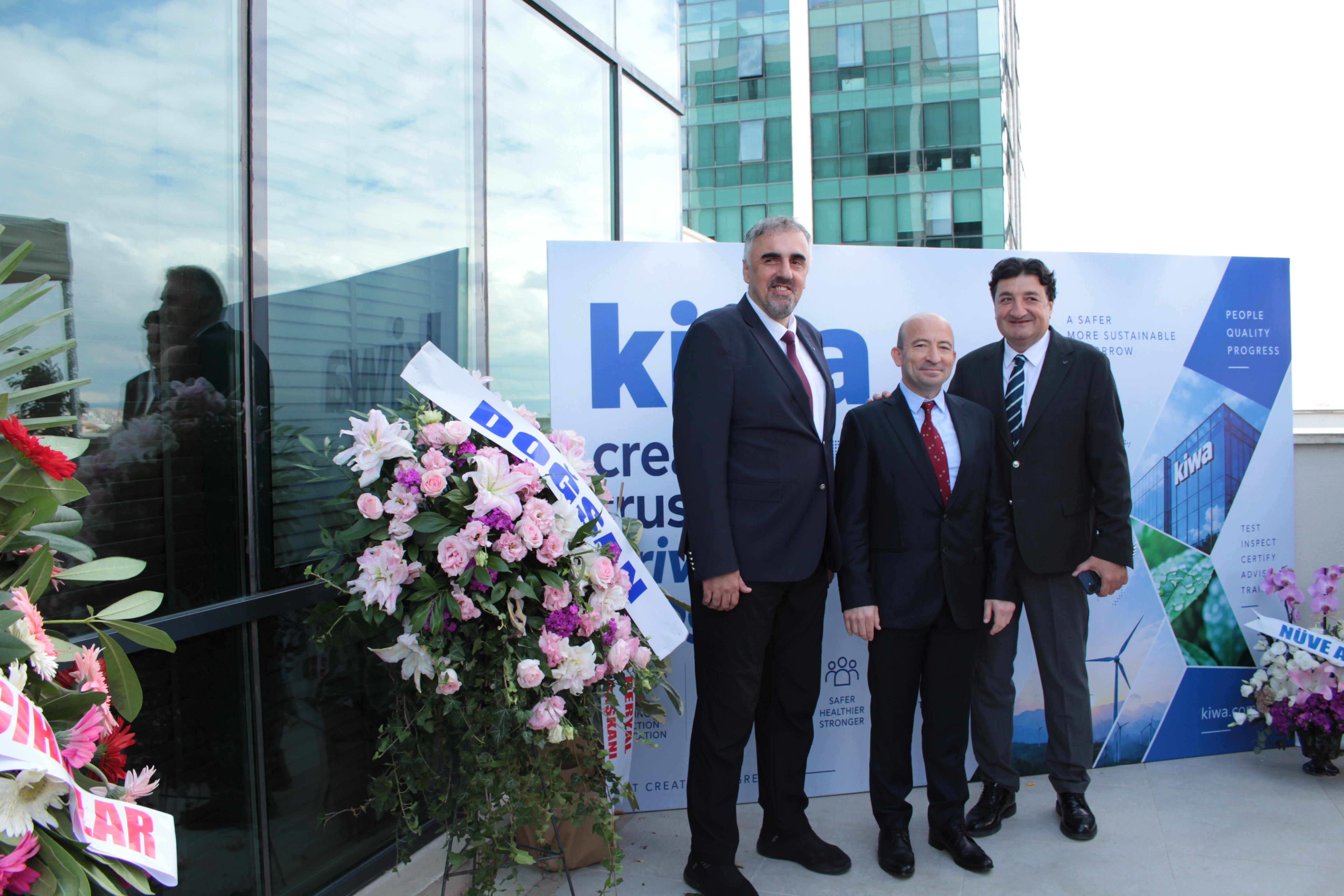 Kiwa colleagues