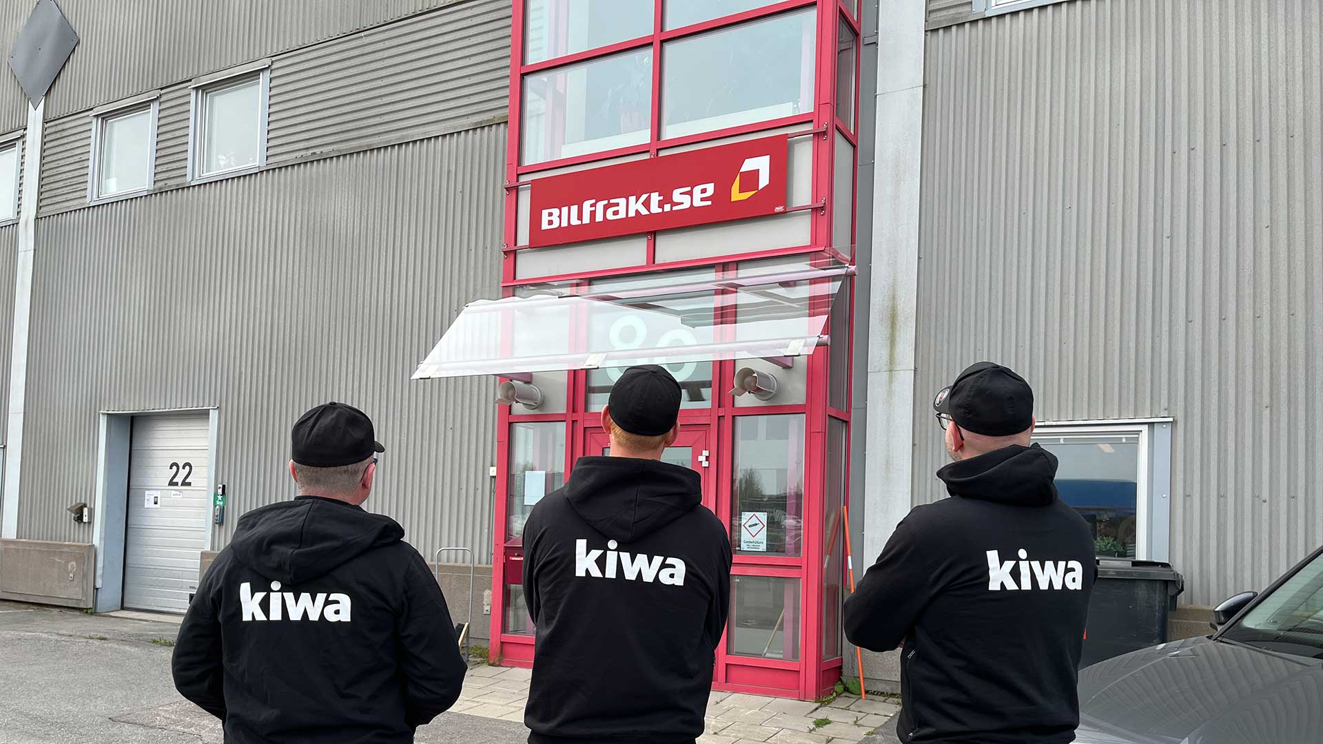 Tre personer från Kiwa är på besök hos Bilfrakt i Umeå. 